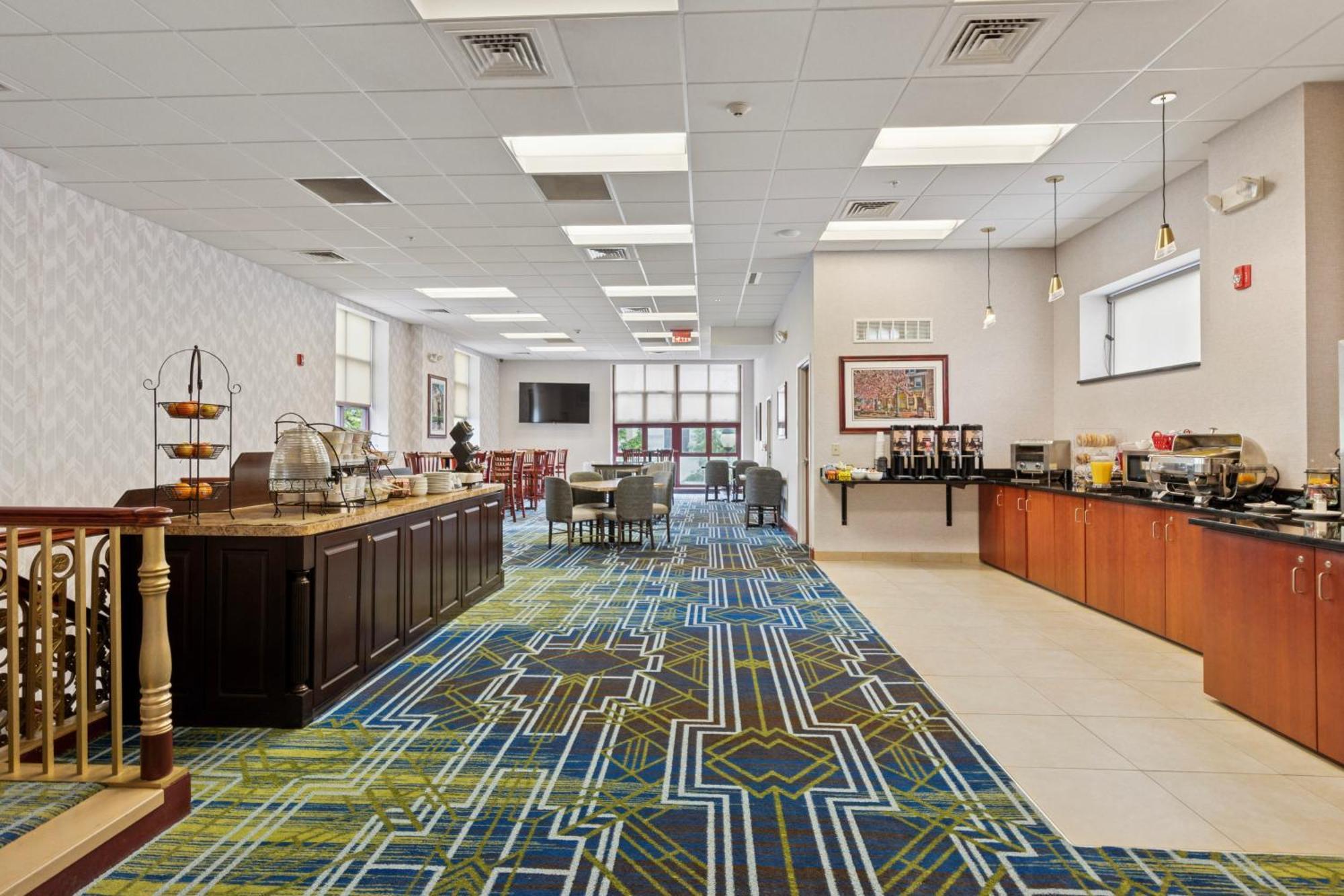The Warner Hotel 3*