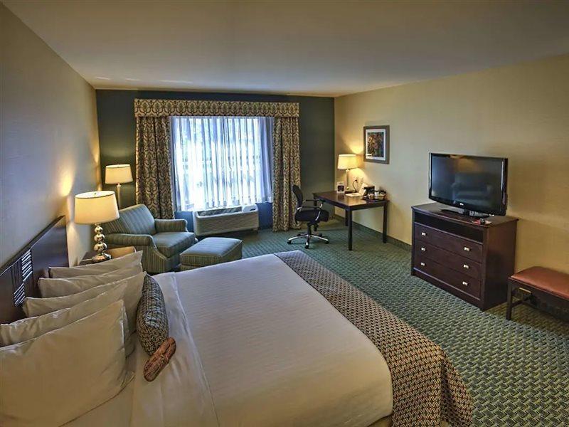 The Warner Hotel 3*